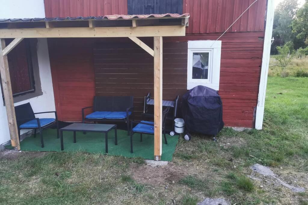 Vacker Hus I Naturen Fröseke Exterior foto